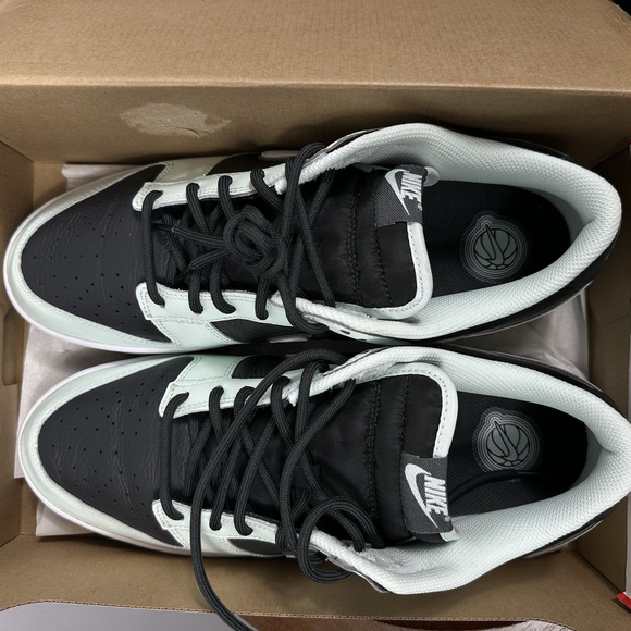 Size 12- Nike Dunk Low Dark Smoke Grey Barely Green Black Shoes FZ1670-001 Mens - Picture 7 of 10